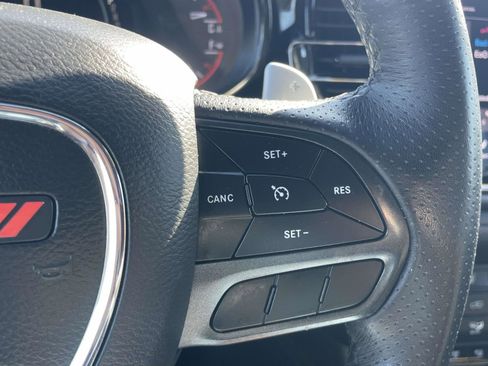 Used 2025 Dodge Durango GT RWD image 23