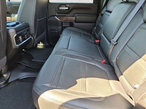 Used 2021 GMC Sierra 2500 Denali w/ Denali Black Diamond Edition AWD/4WD image 19