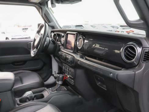 Used 2021 Jeep Wrangler Unlimited Rubicon w/ Trailer Tow Package image 33