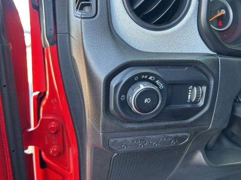 Certified 2024 Jeep Wrangler Sport S image 37