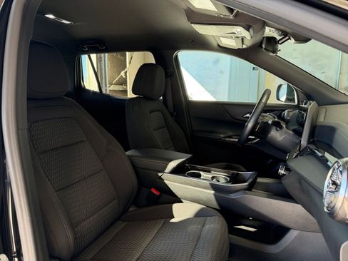 Used 2025 Chevrolet Equinox LT image 35