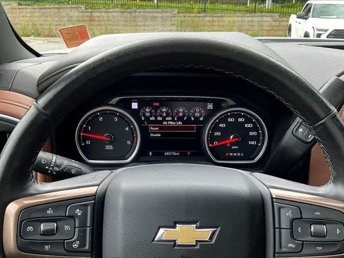 Used 2023 Chevrolet Silverado 2500 High Country w/ Z71 Off-Road Package AWD/4WD image 49