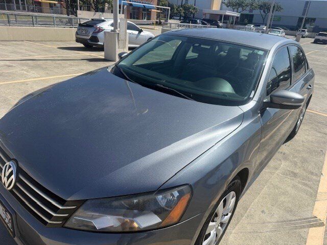 Used 2014 Volkswagen Passat 1.8T S FWD image 9