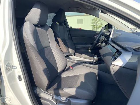 Certified 2020 Toyota C-HR LE FWD image 20