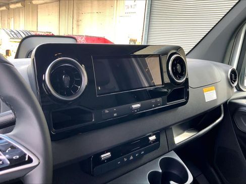 New 2026 Mercedes-Benz Sprinter 2500 image 23