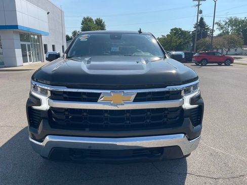 Used 2023 Chevrolet Silverado 1500 LT AWD/4WD image 10
