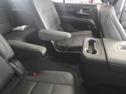 Used 2024 Chevrolet Tahoe Z71 w/ Luxury Package image 26