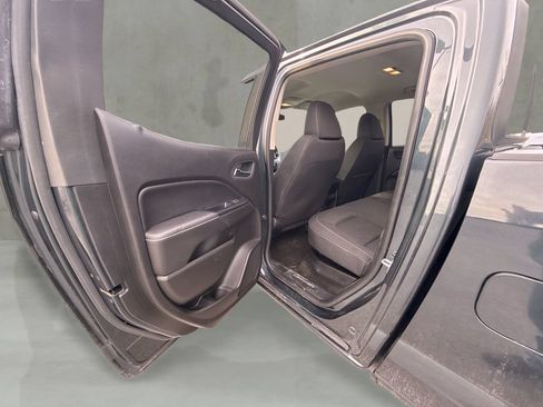 Used 2017 GMC Canyon SLE w/ SLE Convenience Package AWD/4WD image 18