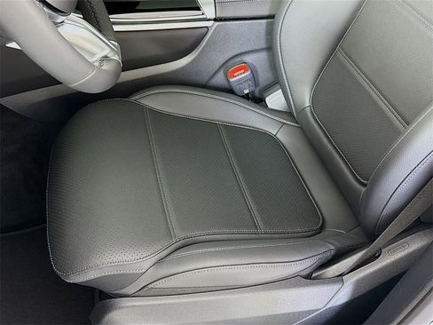 Used 2026 Mercedes-Benz GLC 300 4MATIC image 20