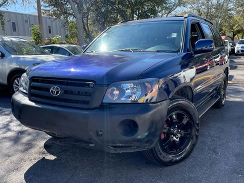 Used 2004 Toyota Highlander Limited image 3