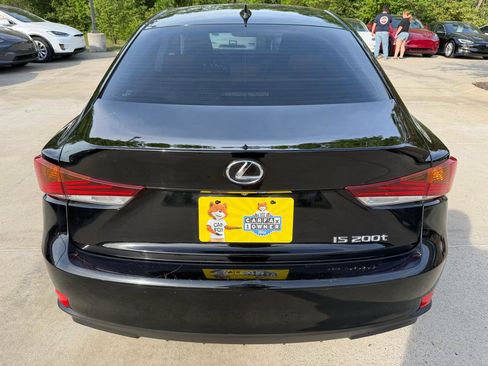 Used 2017 Lexus IS 200t image 6