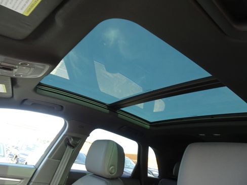 Certified 2022 Audi Q3 2.0T Premium Plus w/ Premium Plus Package image 10