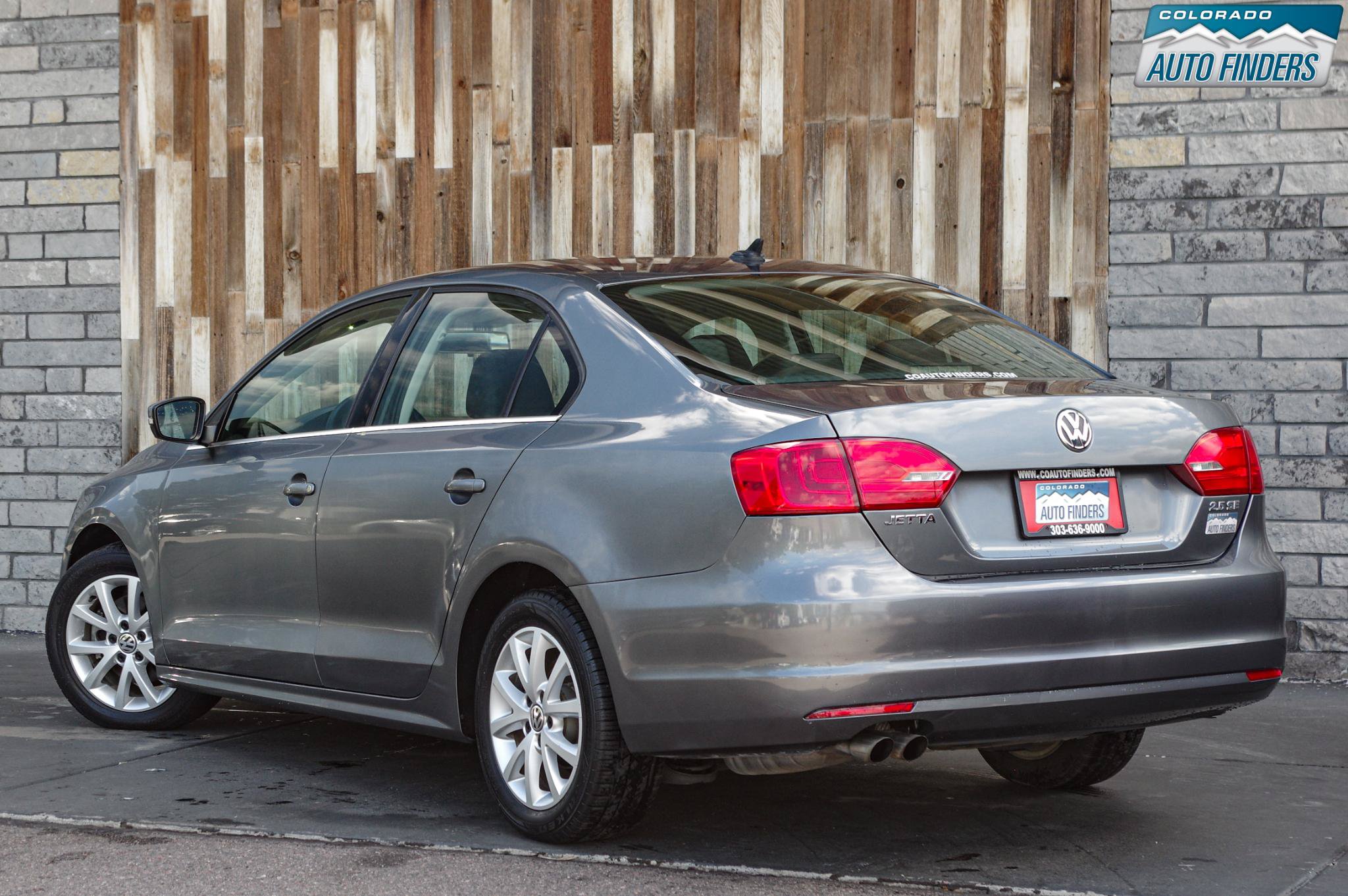 Used 2013 Volkswagen Jetta SE FWD image 4