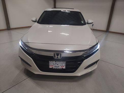 Used 2018 Honda Accord EX-L image 3