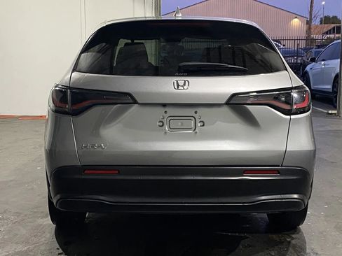 Used 2024 Honda HR-V LX image 3