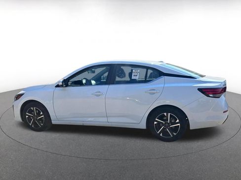 Used 2025 Nissan Sentra SV FWD image 10