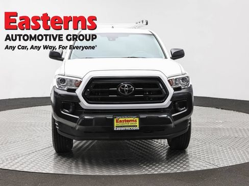Used 2020 Toyota Tacoma SR RWD image 2