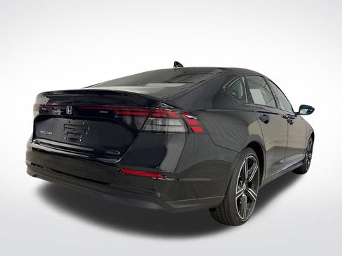 Used 2026 Honda Accord SE image 5