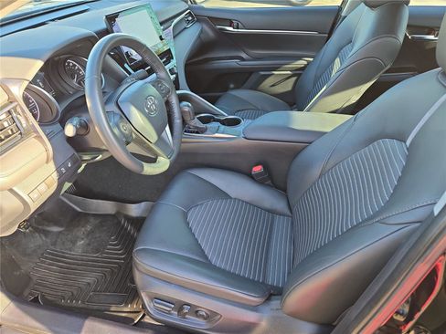 Used 2024 Toyota Camry SE w/ Cold Weather Package image 14