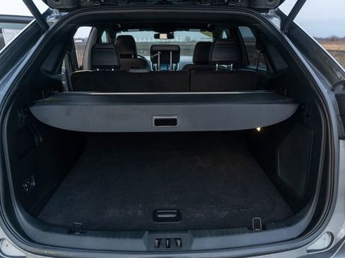 Used 2023 Ford Edge ST image 18
