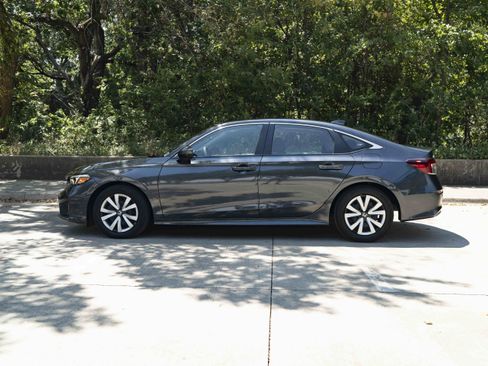 Certified 2025 Honda Civic LX image 6