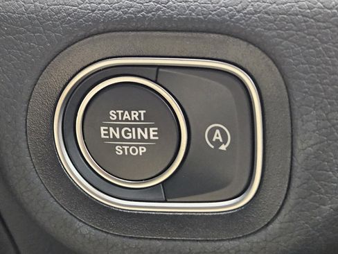 Certified 2026 Mercedes-Benz GLS 450 4MATIC image 21