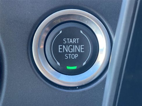 Used 2023 Chevrolet Blazer LT image 18