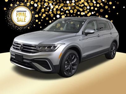 Used 2024 Volkswagen Tiguan SE w/ Panoramic Sunroof Package