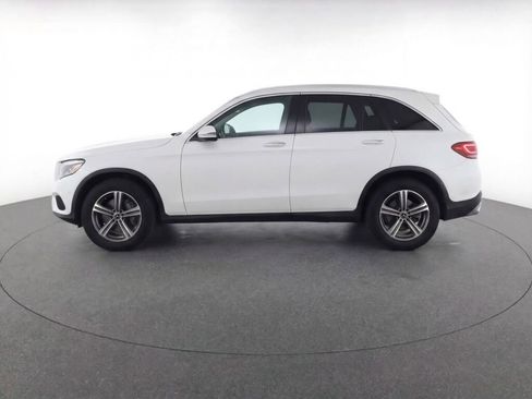 Used 2021 Mercedes-Benz GLC 300 4MATIC image 6