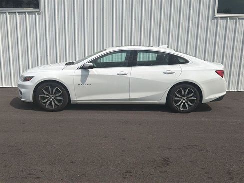 Used 2018 Chevrolet Malibu LT w/ Leather Package FWD image 5
