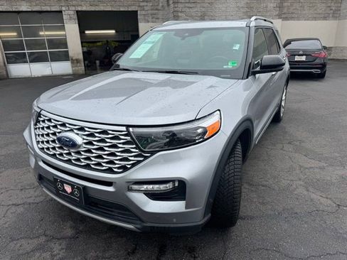 Used 2021 Ford Explorer Platinum w/ Equipment Group 601A AWD/4WD image 21