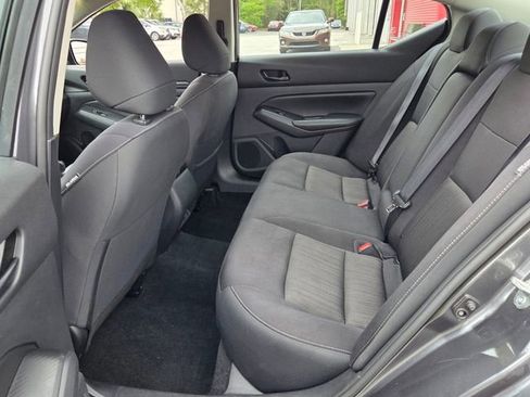 Used 2024 Nissan Altima 2.5 SV FWD image 10