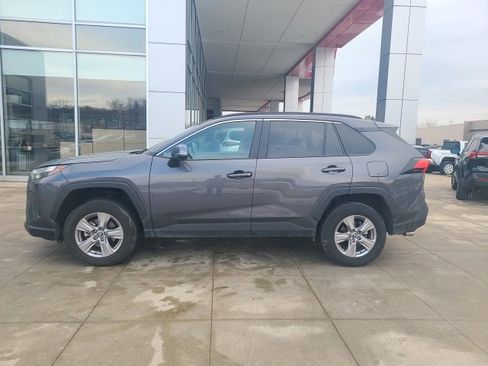 Used 2025 Toyota RAV4 XLE image 4