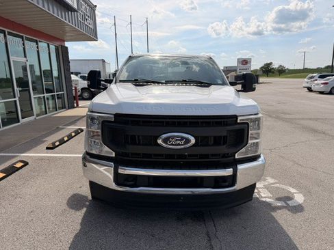 Used 2022 Ford F250 XL w/ Power Equipment Group RWD image 11