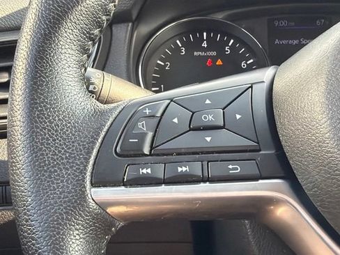Used 2020 Nissan Rogue SV AWD/4WD image 36