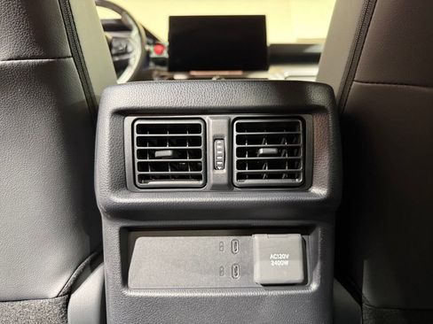 Certified 2025 Toyota 4Runner TRD Off-Road Premium AWD/4WD image 22