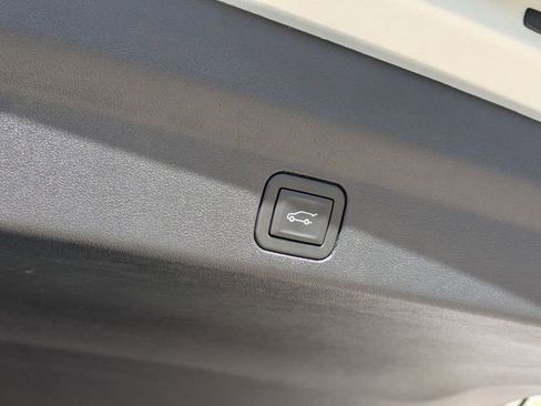 New 2025 Cadillac Escalade IQ Luxury 1 image 32