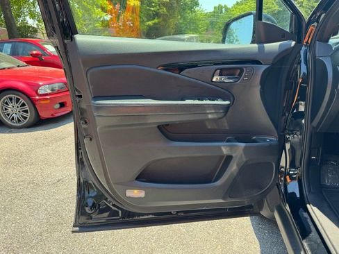 Used 2017 Honda Ridgeline Black Edition image 16