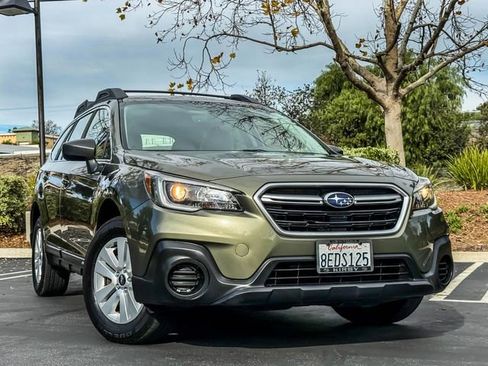 Used 2018 Subaru Outback 2.5i image 4