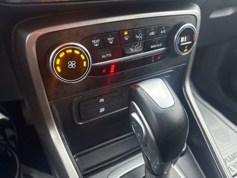 Used 2022 Ford EcoSport SE image 34