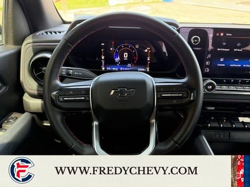 Used 2023 Chevrolet Colorado Z71 w/ Z71 Convenience Package 2 image 16