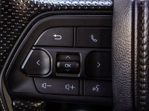 Used 2024 Toyota Tacoma SR5 AWD/4WD image 25