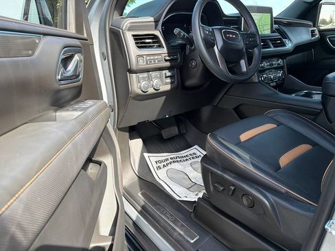 Used 2024 GMC Yukon AT4 w/ Technology Package AWD/4WD image 24