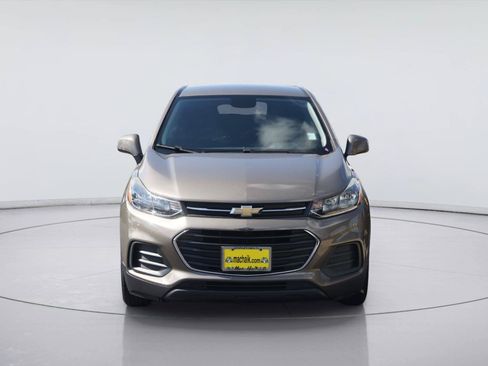 Used 2020 Chevrolet Trax LS w/ Tint and Cruise Package FWD image 3