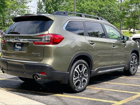 Used 2025 Subaru Ascent Limited AWD/4WD image 16