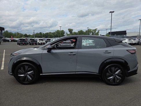 Used 2024 Nissan Ariya AWD image 7