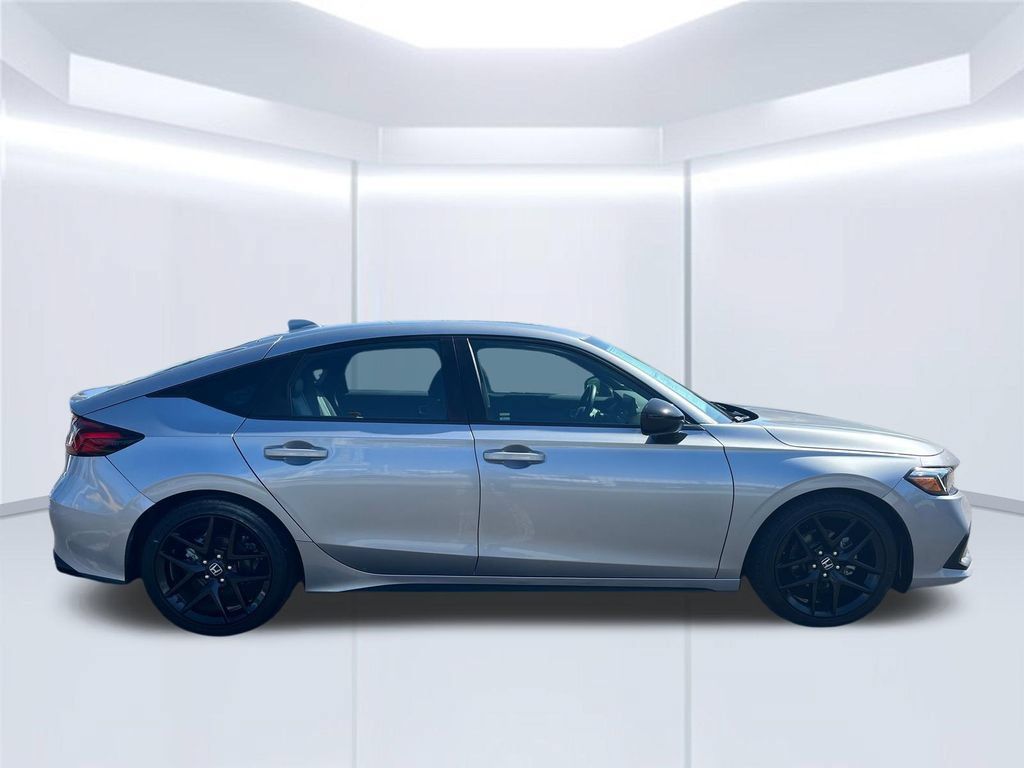 Used 2023 Honda Civic Sport image 6