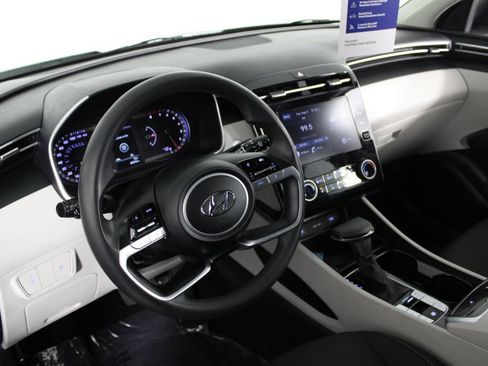Certified 2022 Hyundai Tucson SEL FWD image 18