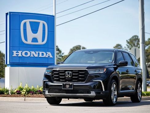 Certified 2025 Honda Pilot EX-L image 1