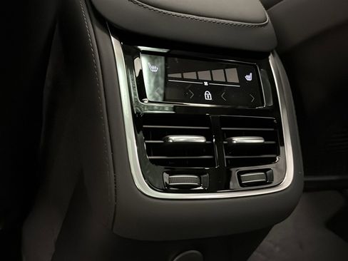 New 2026 Volvo XC90 T8 Plus w/ Protection Package Premier image 28